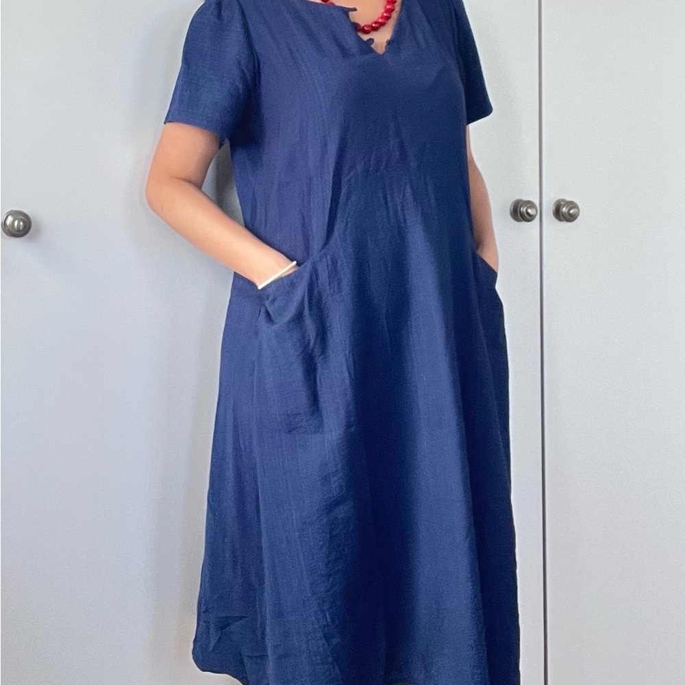 Elegant Blue Linen Dress with Pockets
